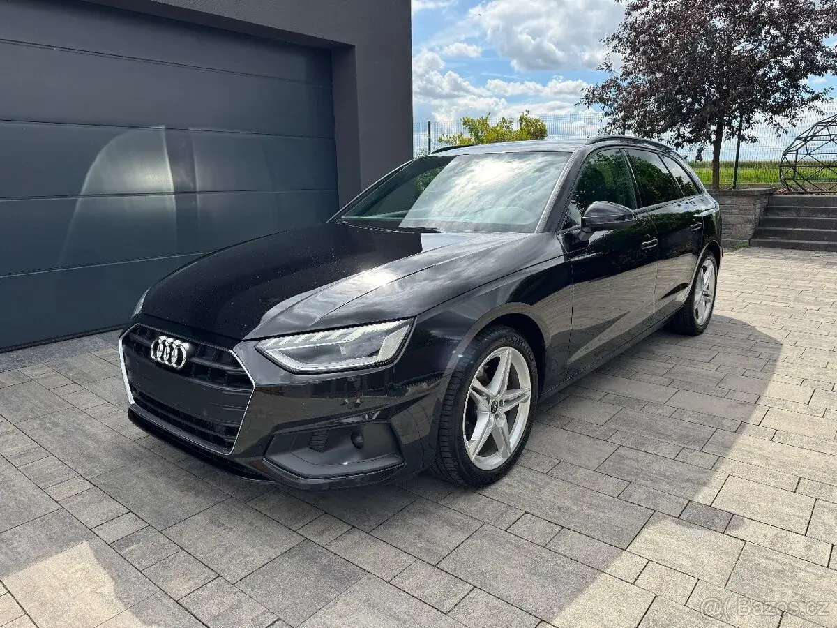 Audi A4 – 2022, 166 700 km