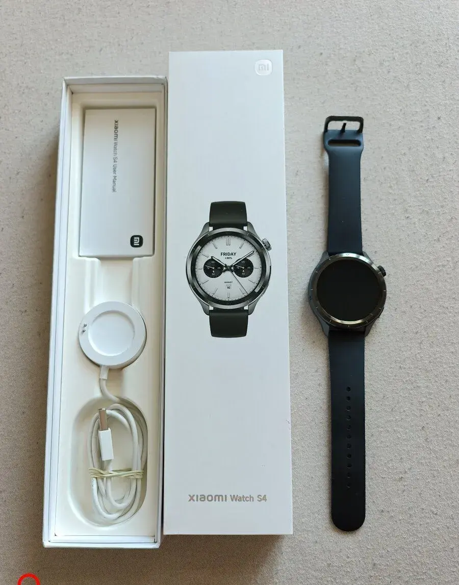 Xiaomi watch S4