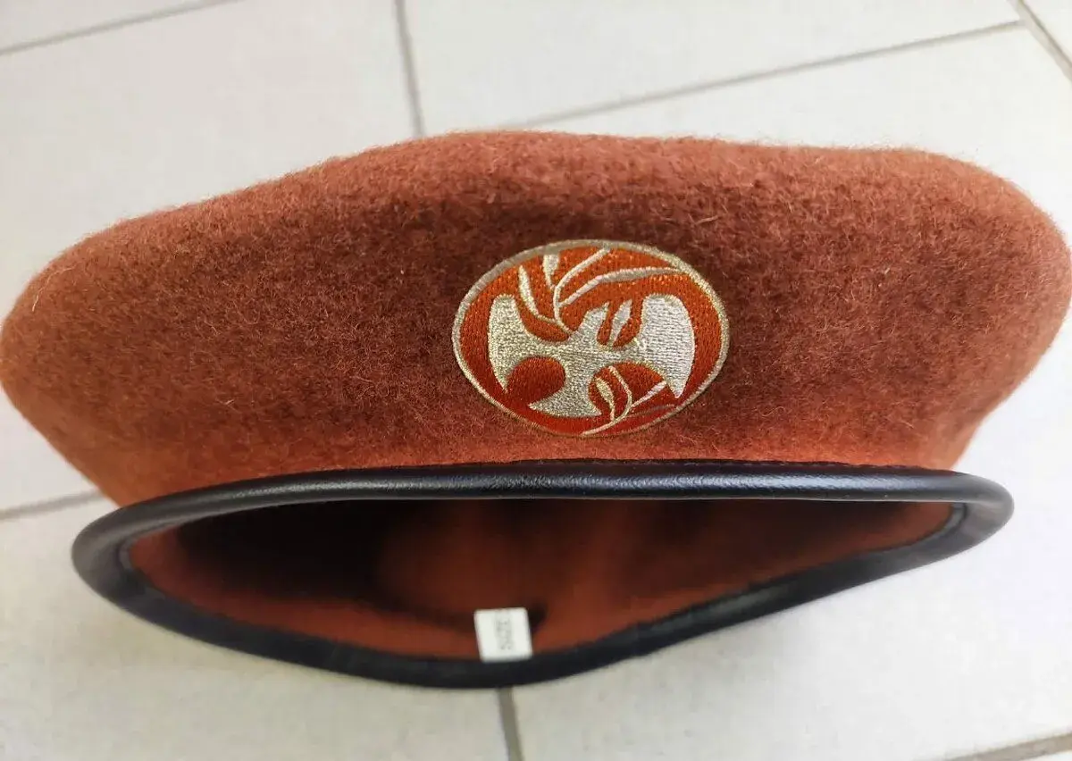 Baret oranžová MFO Multinational Force Observers