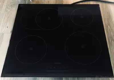 Indukcni varna deska Siemens