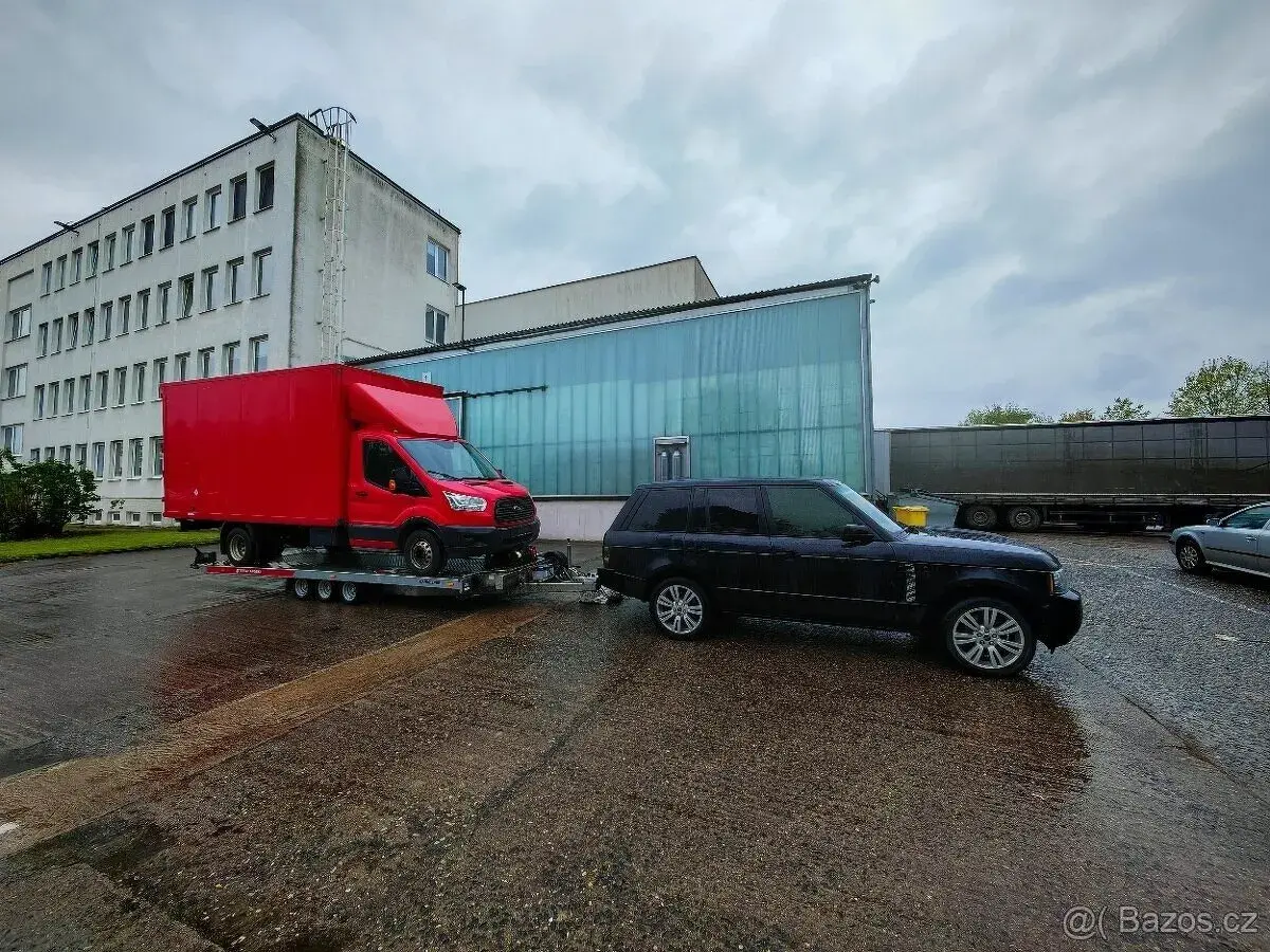 Přeprava/odtah vozidel a strojů (plošina 6×2,1 m, 3,5t)