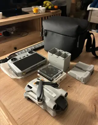 DJI Mini 3 Pro Fly More Combo - RC ovladač