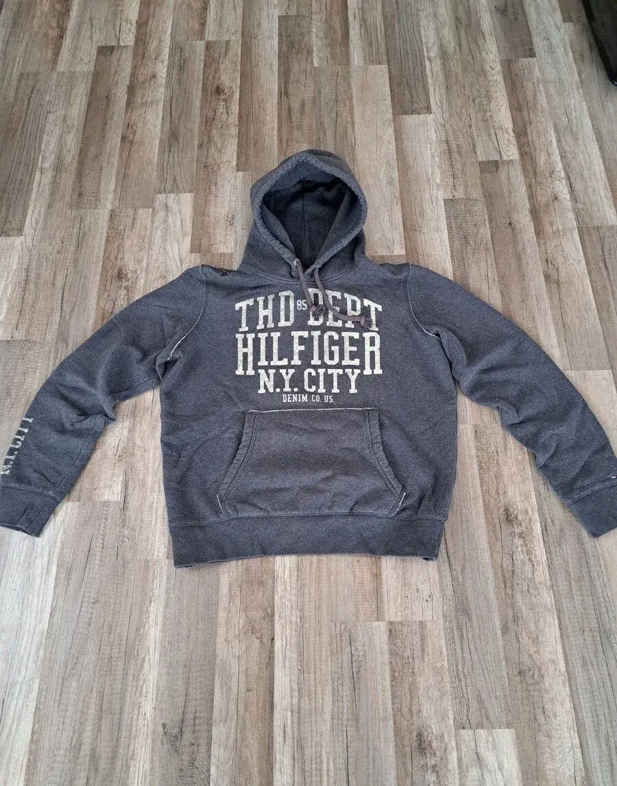 Krasna tepla mikina Tommy Hilfiger,s kapuci