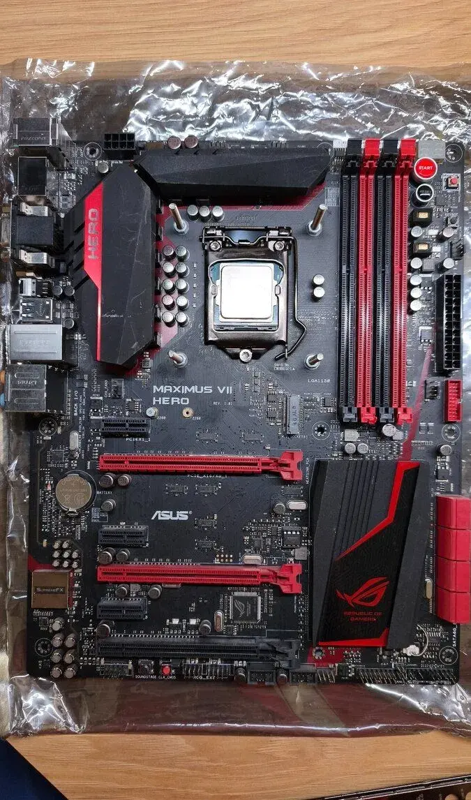 Asus maximus hero II + Intel I5 4690k