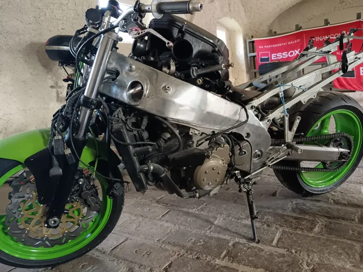KAWASAKI ZX-9R Ninja