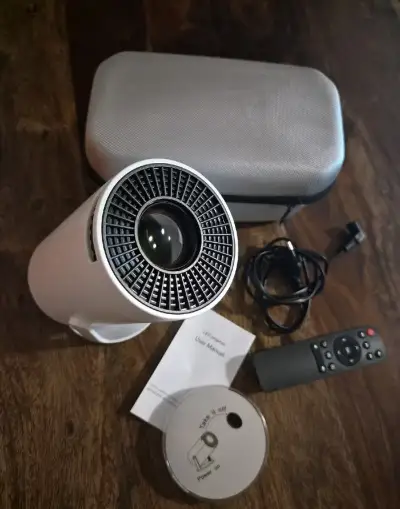 Inteligentní LED projektor AMX 100 white