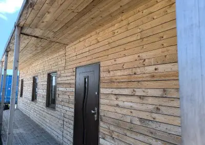 Pronájem kanceláře v hlídaném objektu + Parkoviště 30m2