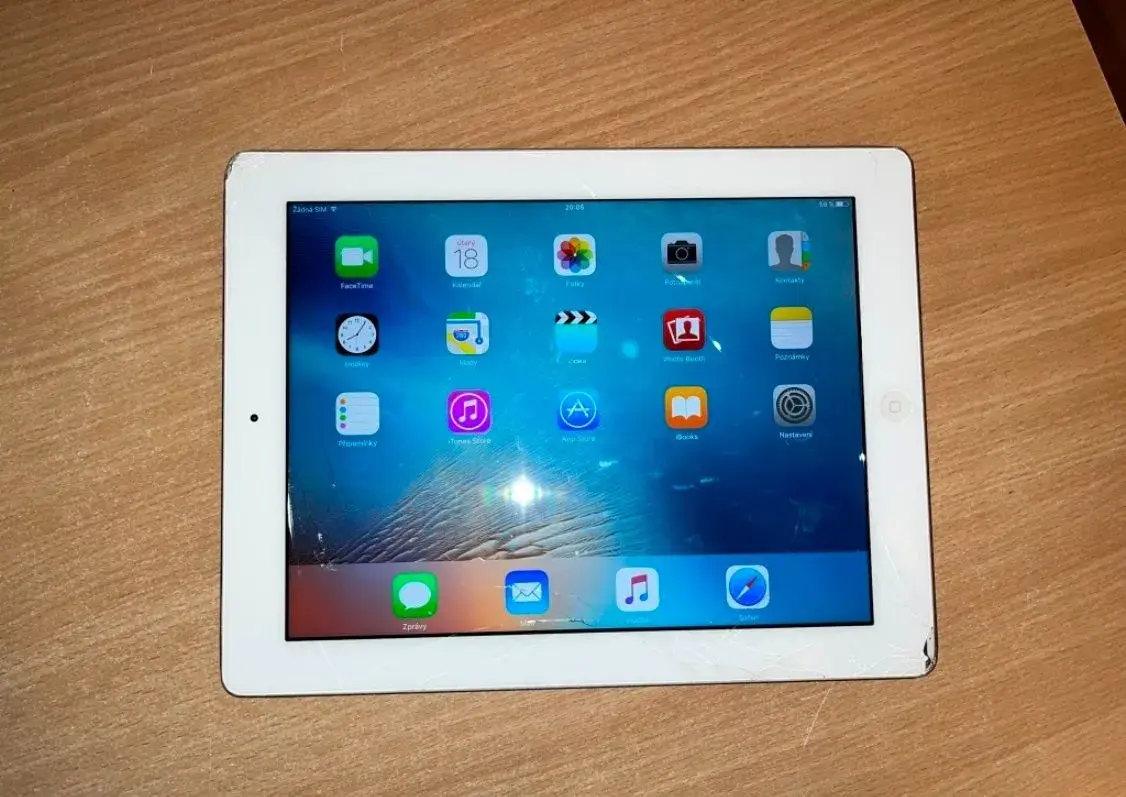 Tablet IPAD 32 GB - poškozený display