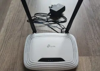 WiFi Router: TP-Link TL-WR841N