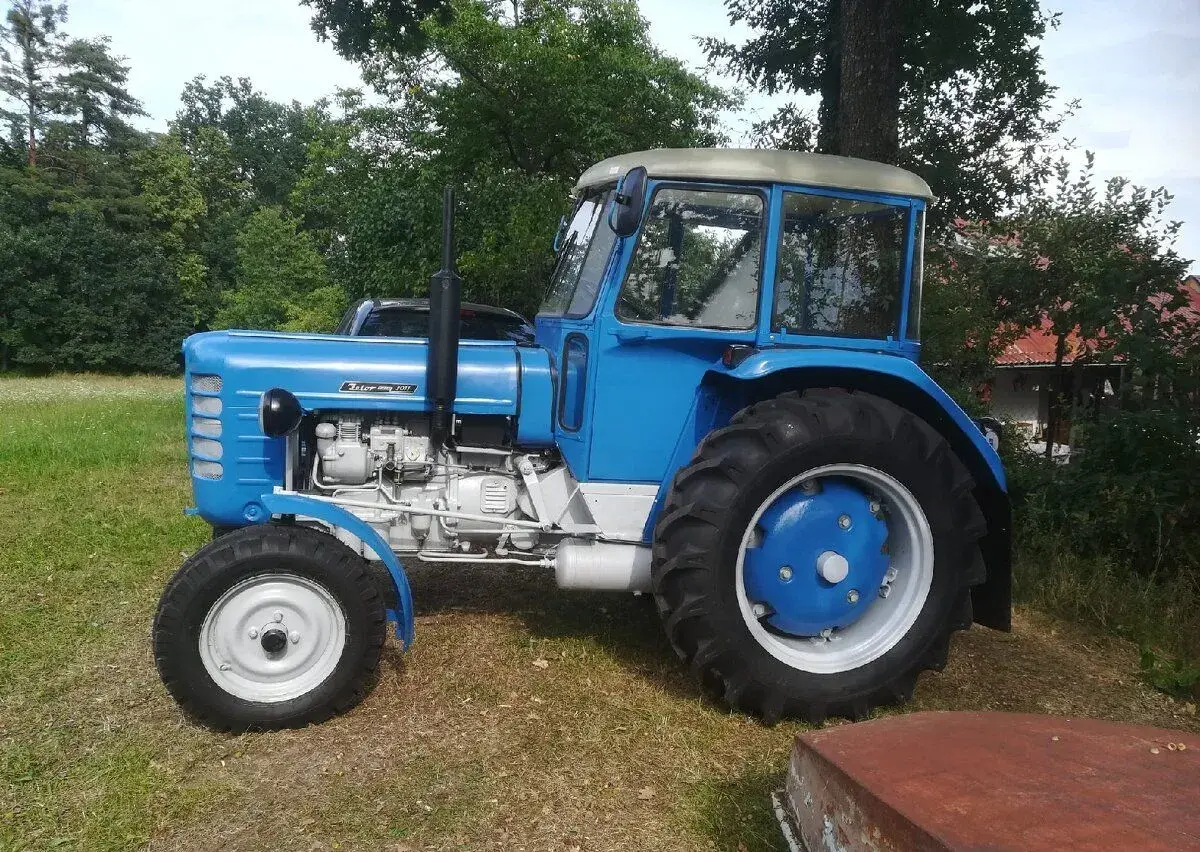 Veterán Traktor Zetor 30II ( 1961)