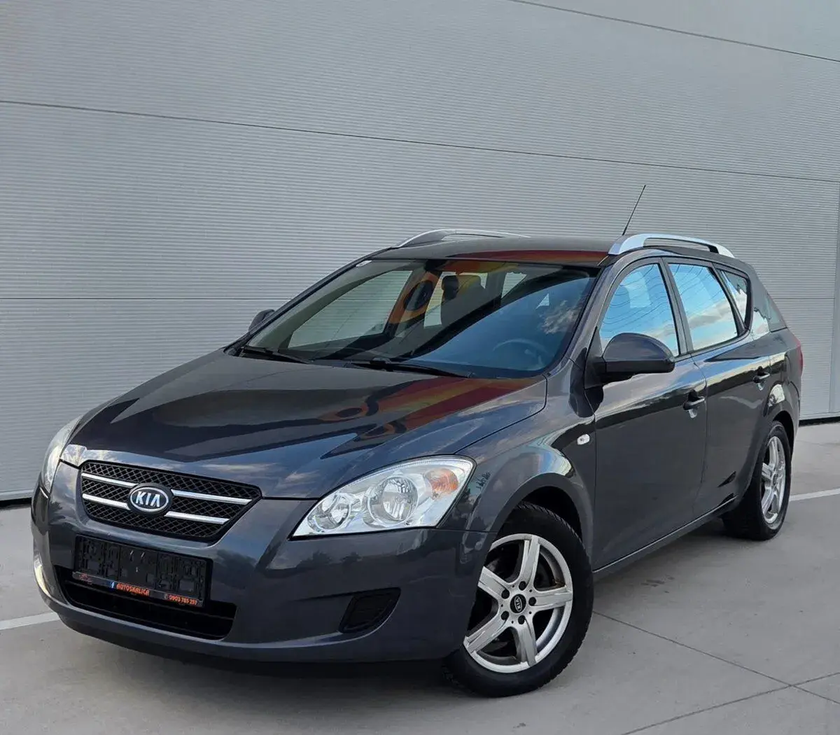 Ceed 1.4 16V 77KW/105 koní R.V.05/2009