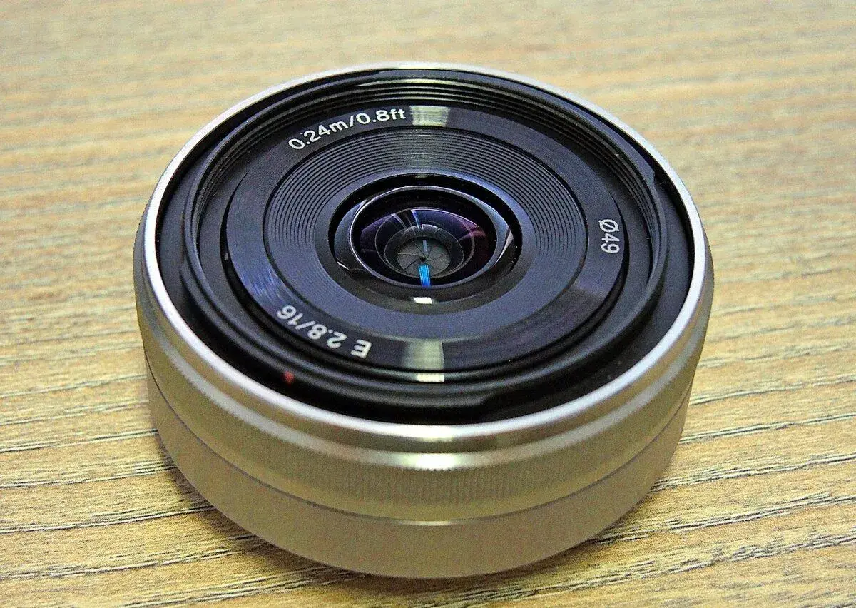 Objektiv Sony E 16mm / 2.8 SEL