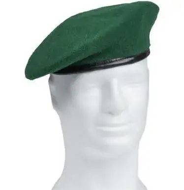novy_ baret zeleny