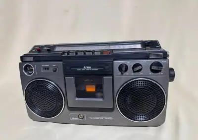 Retro radiomagnetofon Aiwa TPR-905E boombox, Made in Japan