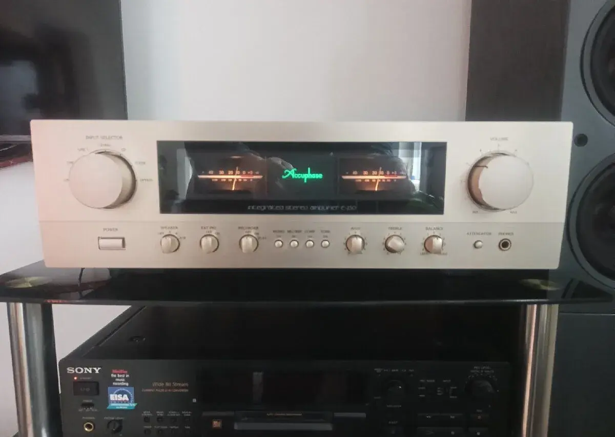 Accuphase E 250 s orig. Krabicí