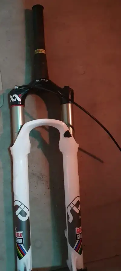 Vidlice 26' na MTB Rock Shox Sid XX
