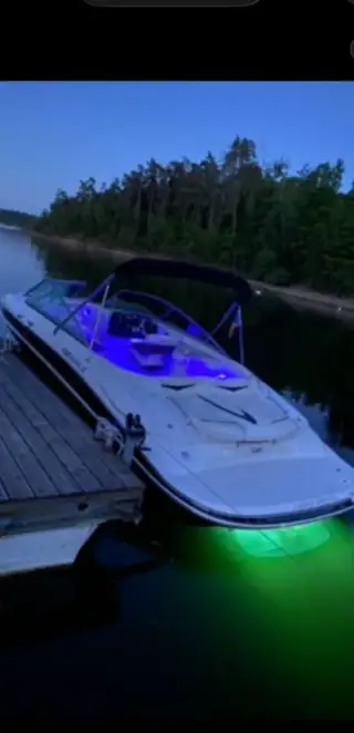 Loď Four Winns Horizon H240 | Volvo Penta 5.7 V8 | DuoProp
