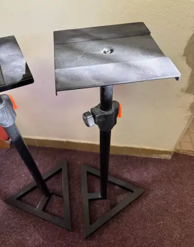Stojany na studiové monitory (pár) typ Soundking