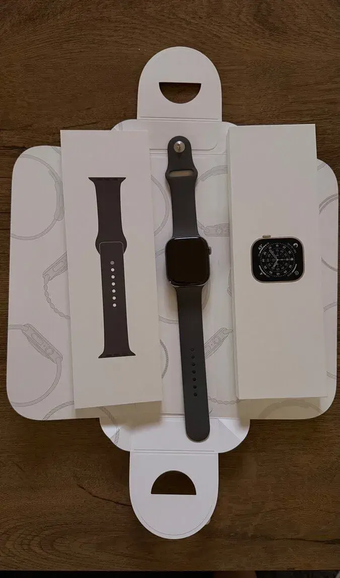 Apple Watch 11-46 titanium case sapphire crystal