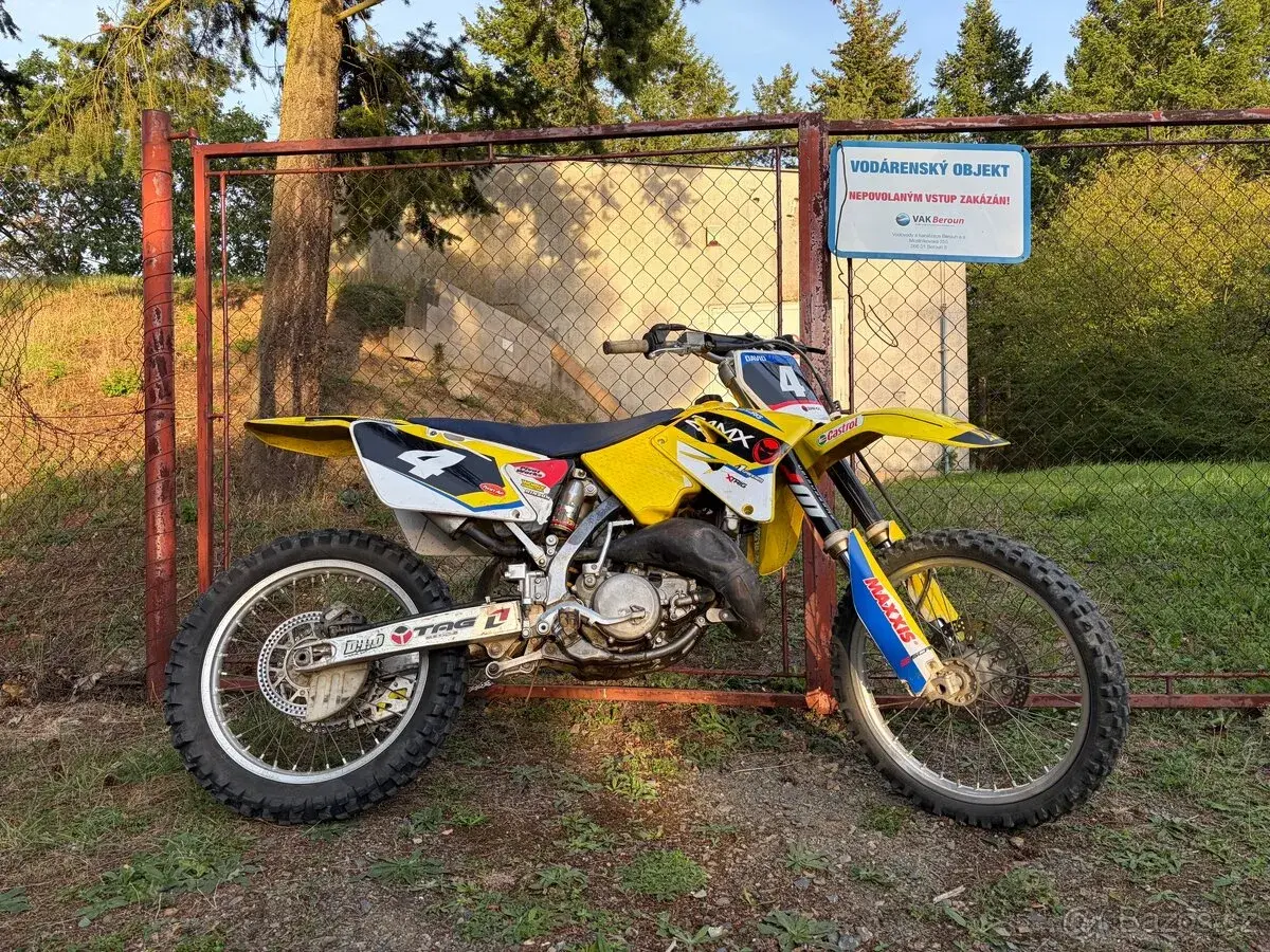 Suzuki RM 125 (110mth po go celého motoru)