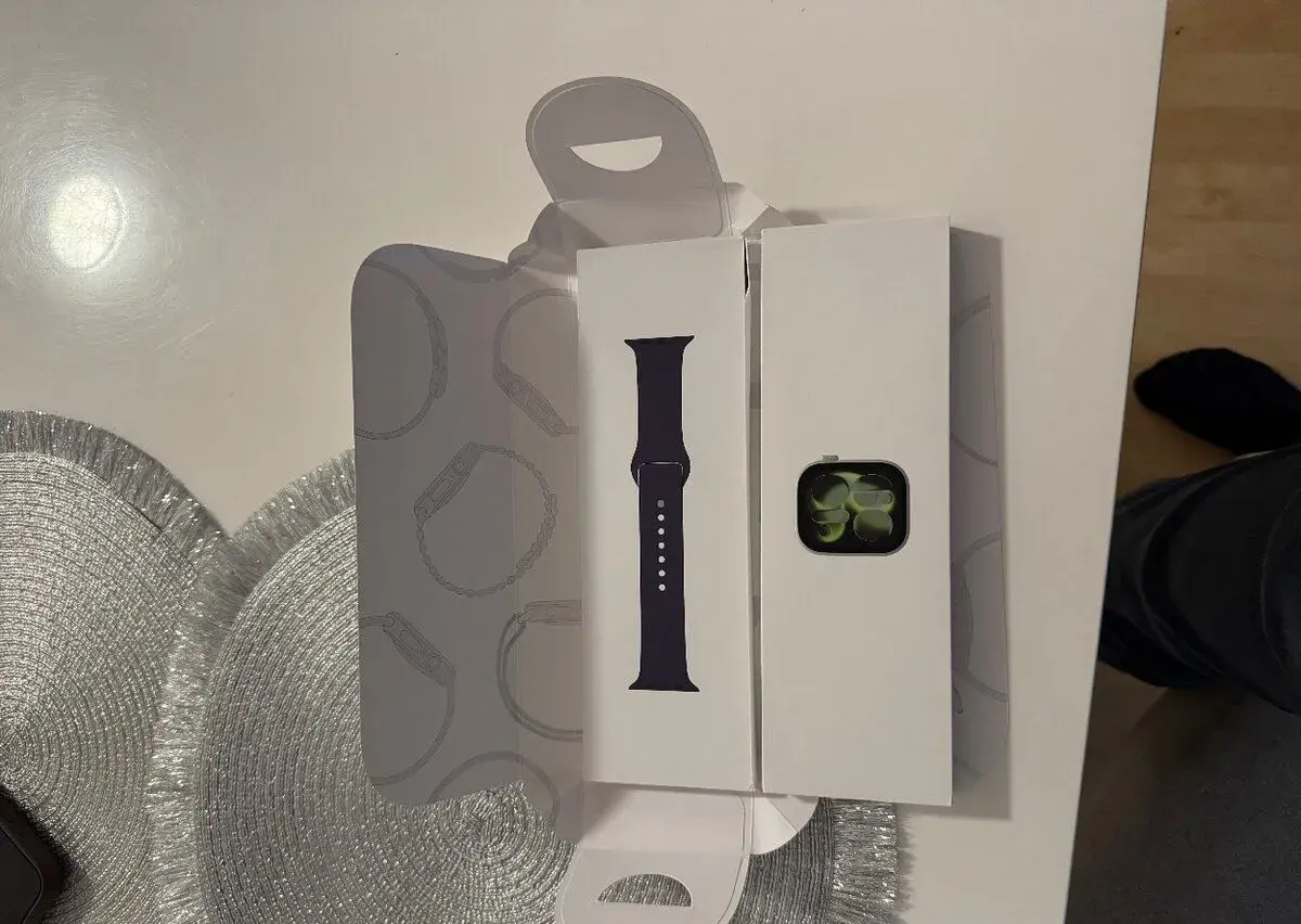 Apple Watch 11 46mm Cellular NOVÉ