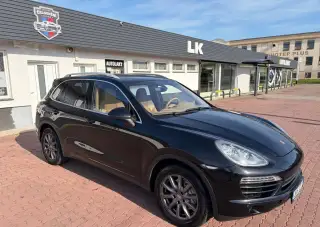 Porsche Cayenne – 298 000 km