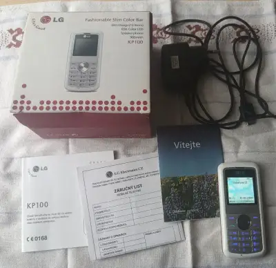 Mobilní telefon LG KP-100