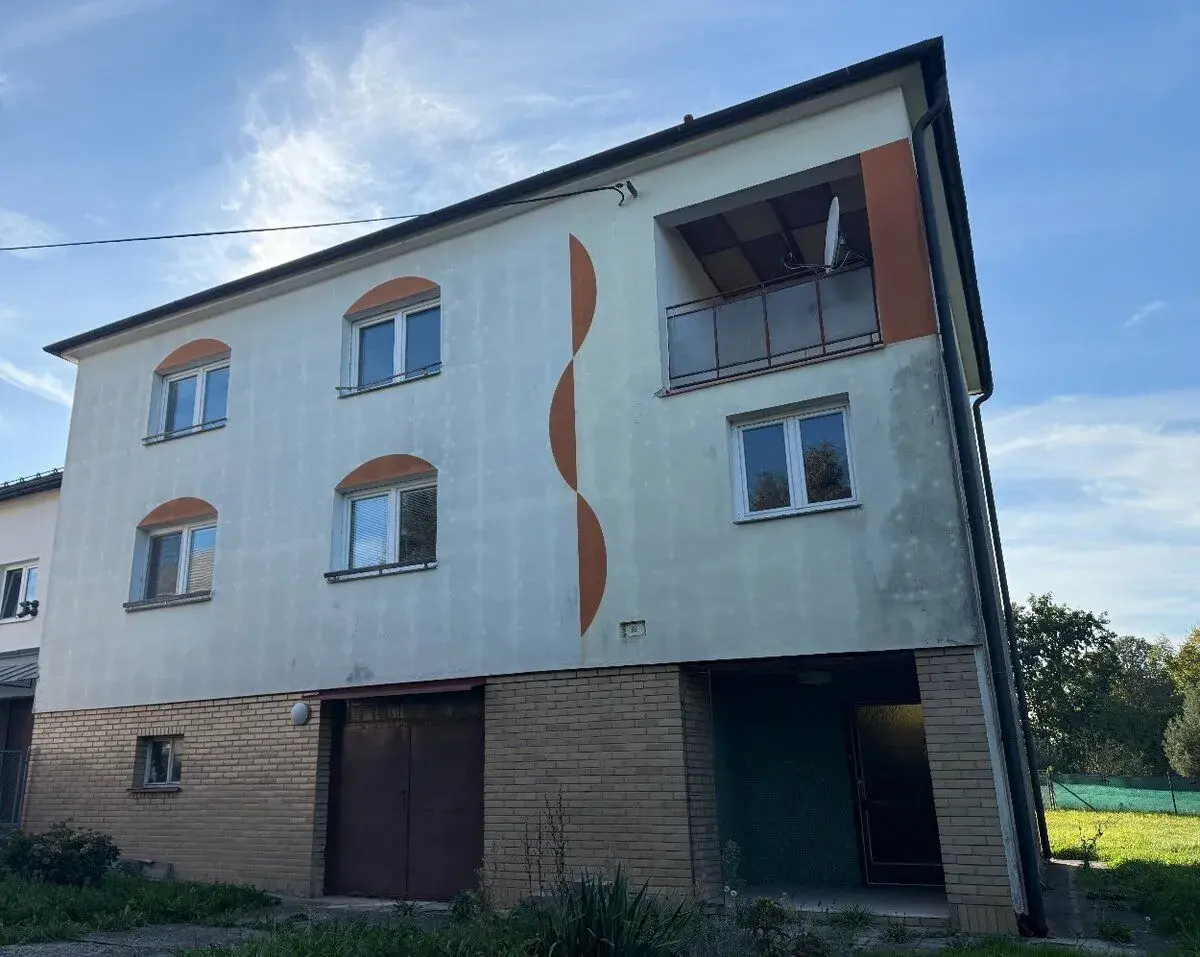 Prodej domu 300 m², pozemek 1042 m² - investiční příležitost