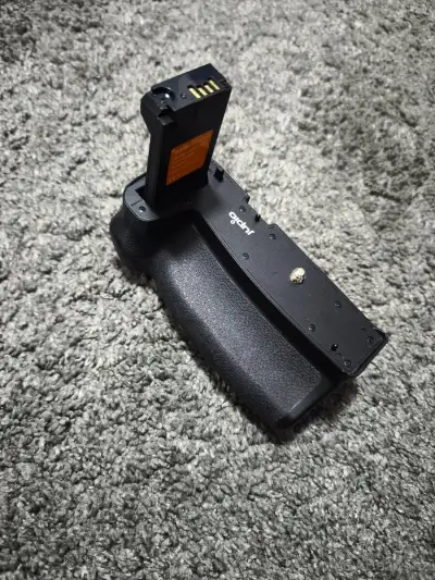 JUPIO JBG-C017 battery grip pro Canon RP/R8