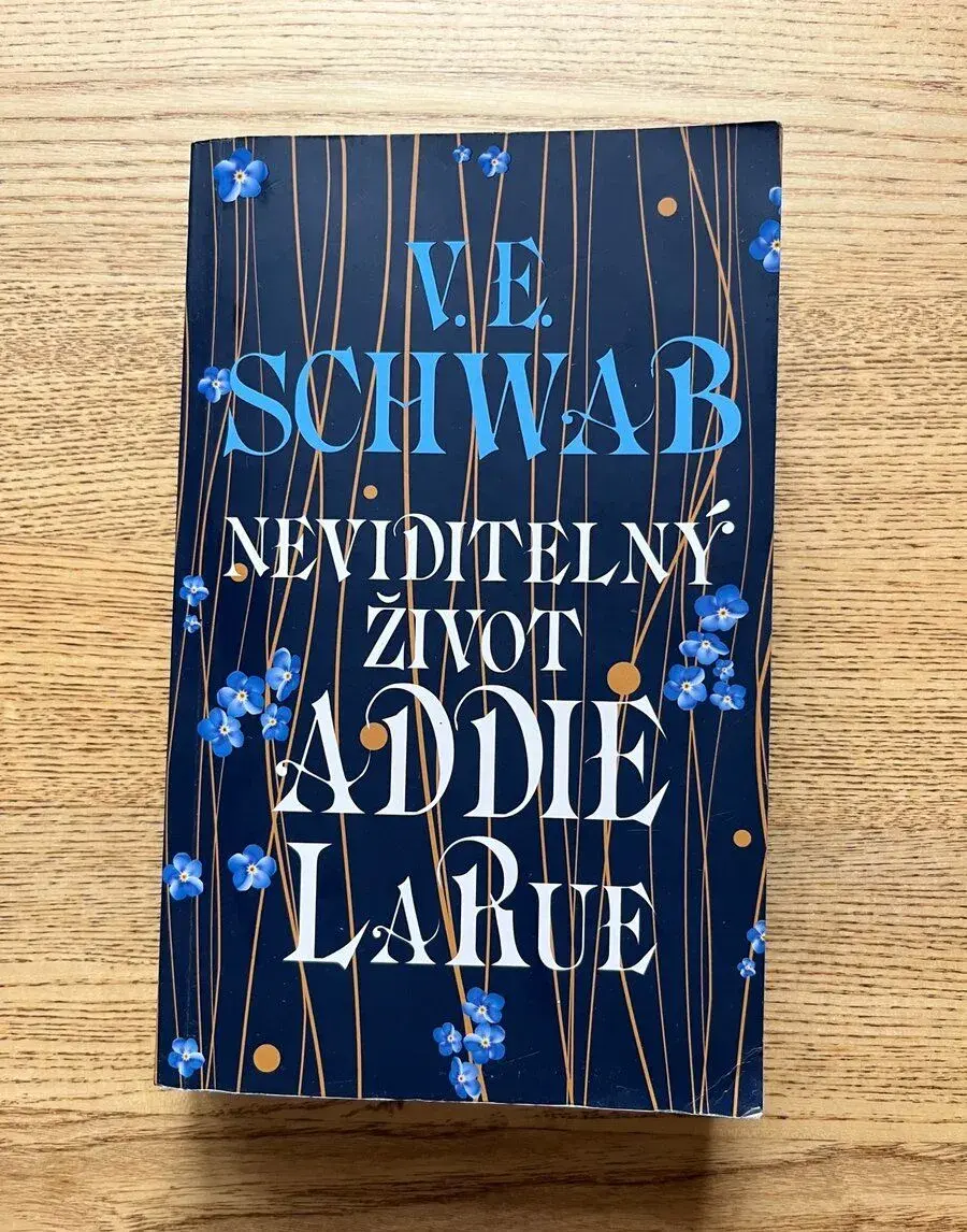 V. E. Schwab: Neviditelný život Addie LaRue