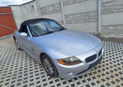 BMW E85