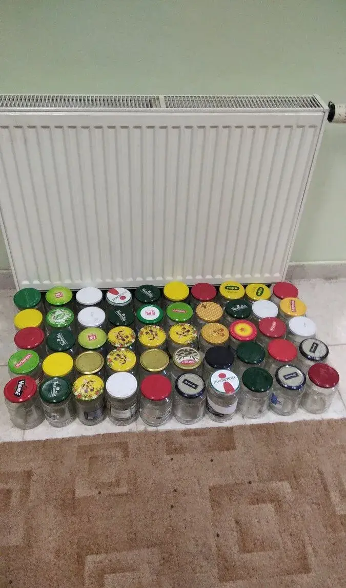 Sklenice na zavařování s víčkem 3Kč