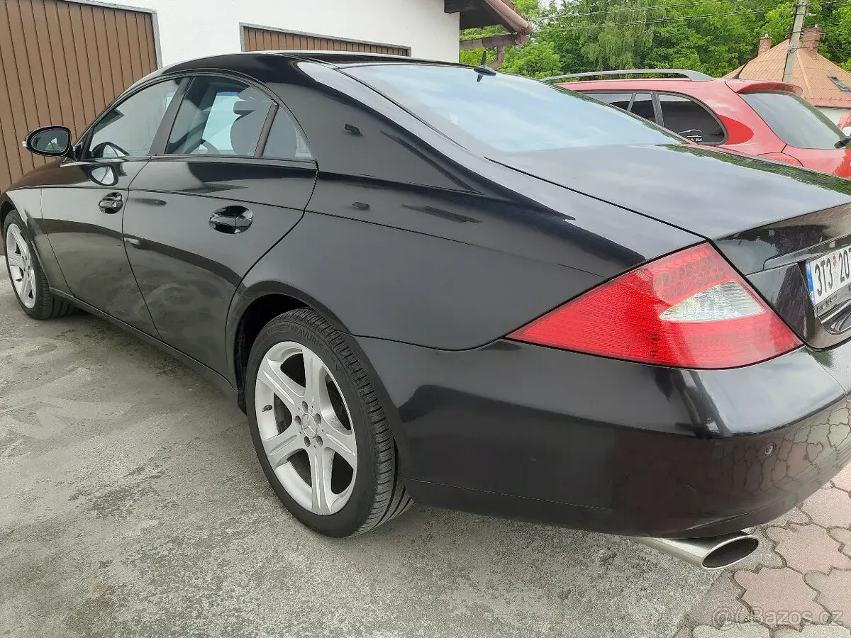 Mercedes-Benz CLS – 2005, 274 000 km