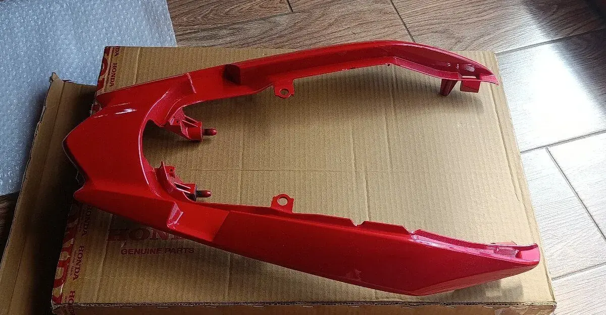 honda cbf 125 podsedlovy plast