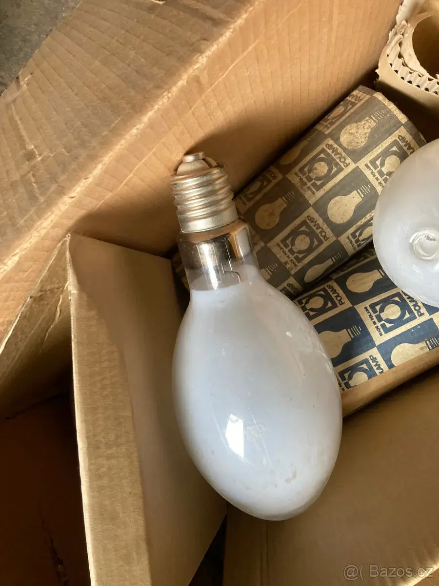 Výbojka TESLA SHLP 340 w staré originál balení za 50 kč