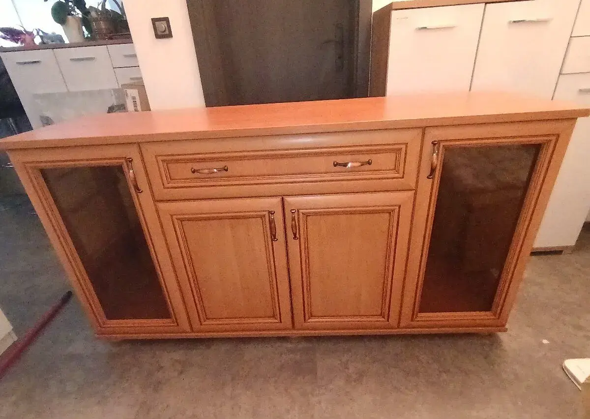 Skříň, vitrína, komoda retro styl