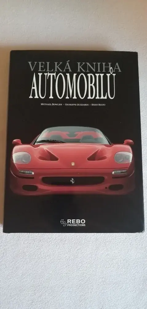 Velká kniha automobilů – velkoformátová obrazová publikace