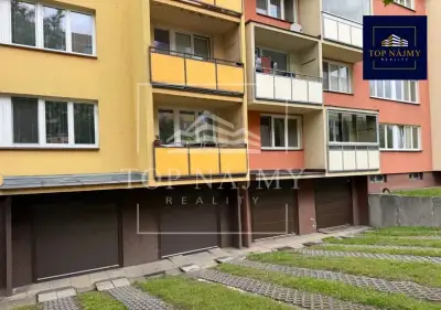 Pronájem garáž Ostrava Gen. Píky - Fifejdy