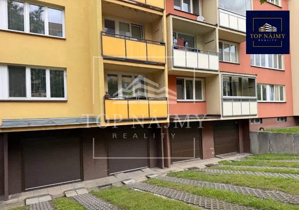 Pronájem garáž Ostrava Gen. Píky - Fifejdy