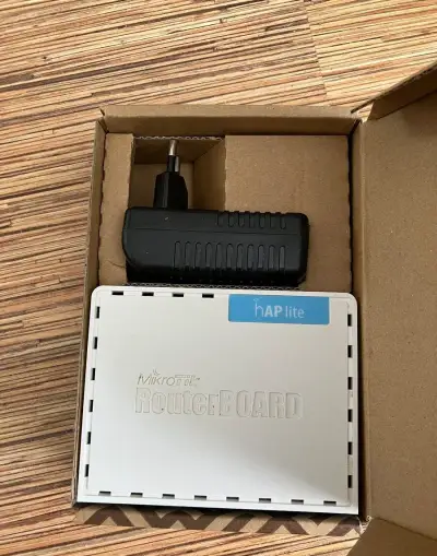 ROUTER + posilovač signálu
