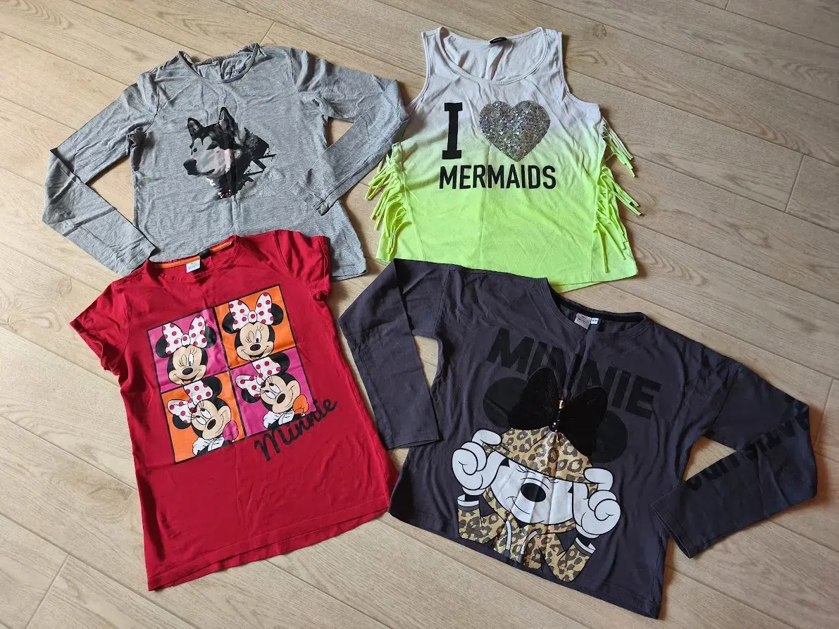 Trikčo Minnie, Husky, třásně vel.13-14 let // 158/164 Disney