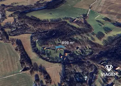 Stavební - bydlení 898 m²