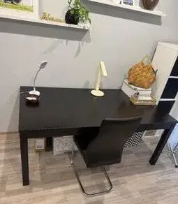 Ikea-velký rozkládací stůl 175-260cm x 95cm