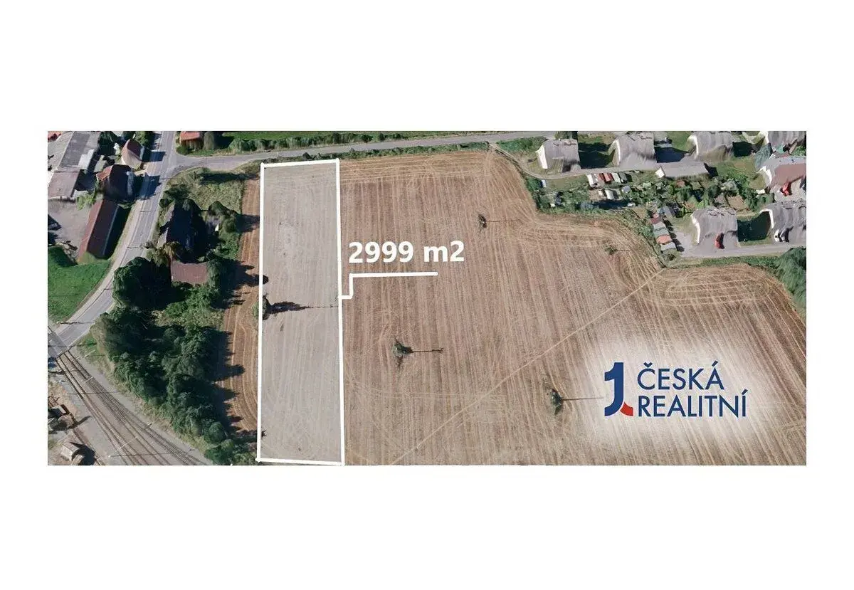 Komunikace 3 038 m², Podíl 15 % o výměře 450 m²