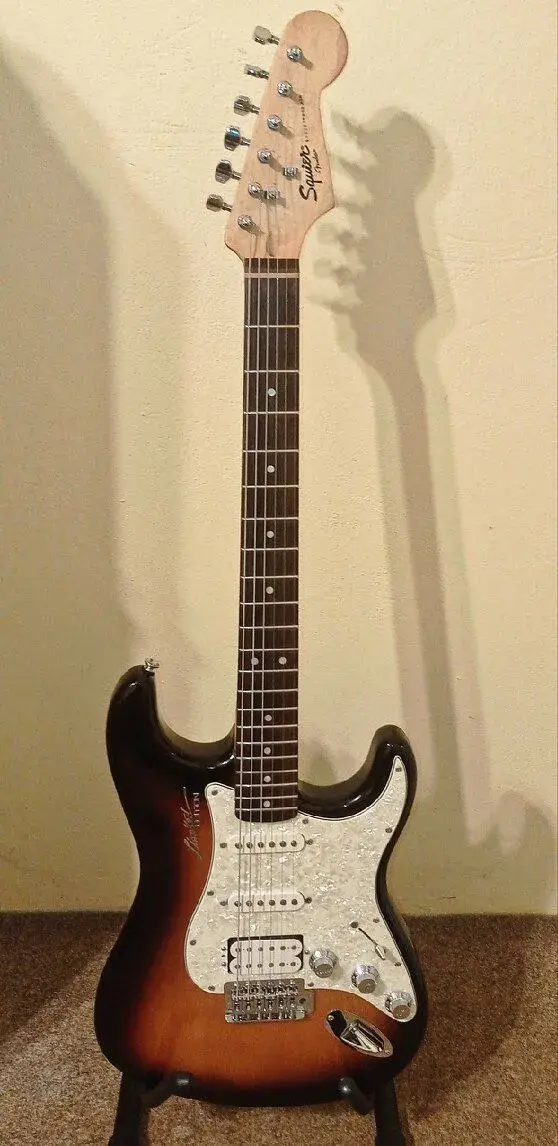 Squaier by Fender Stratocaster