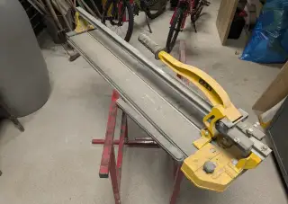 Ruční řezačka dlažby a obkladů Güde GHF 800 – 800 mm
