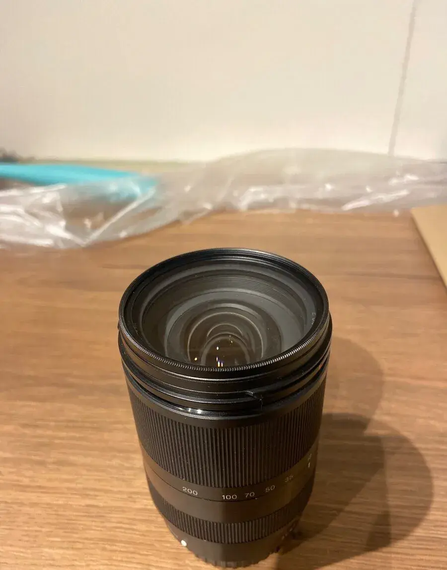 Sony E 18-200 mm zoom teleobjektiv