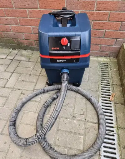 BOSCH GAS 25 LSFC průmyslový vysavač s oklepem