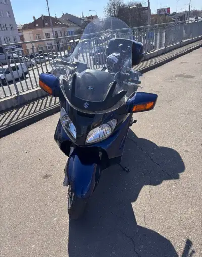Suzuki Burgman 650
