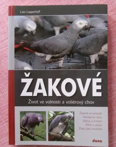 Žakové - Život ve volnosti a voliérový chov.